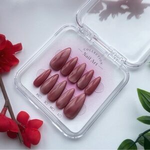 Rose Red Cat Eye Nails